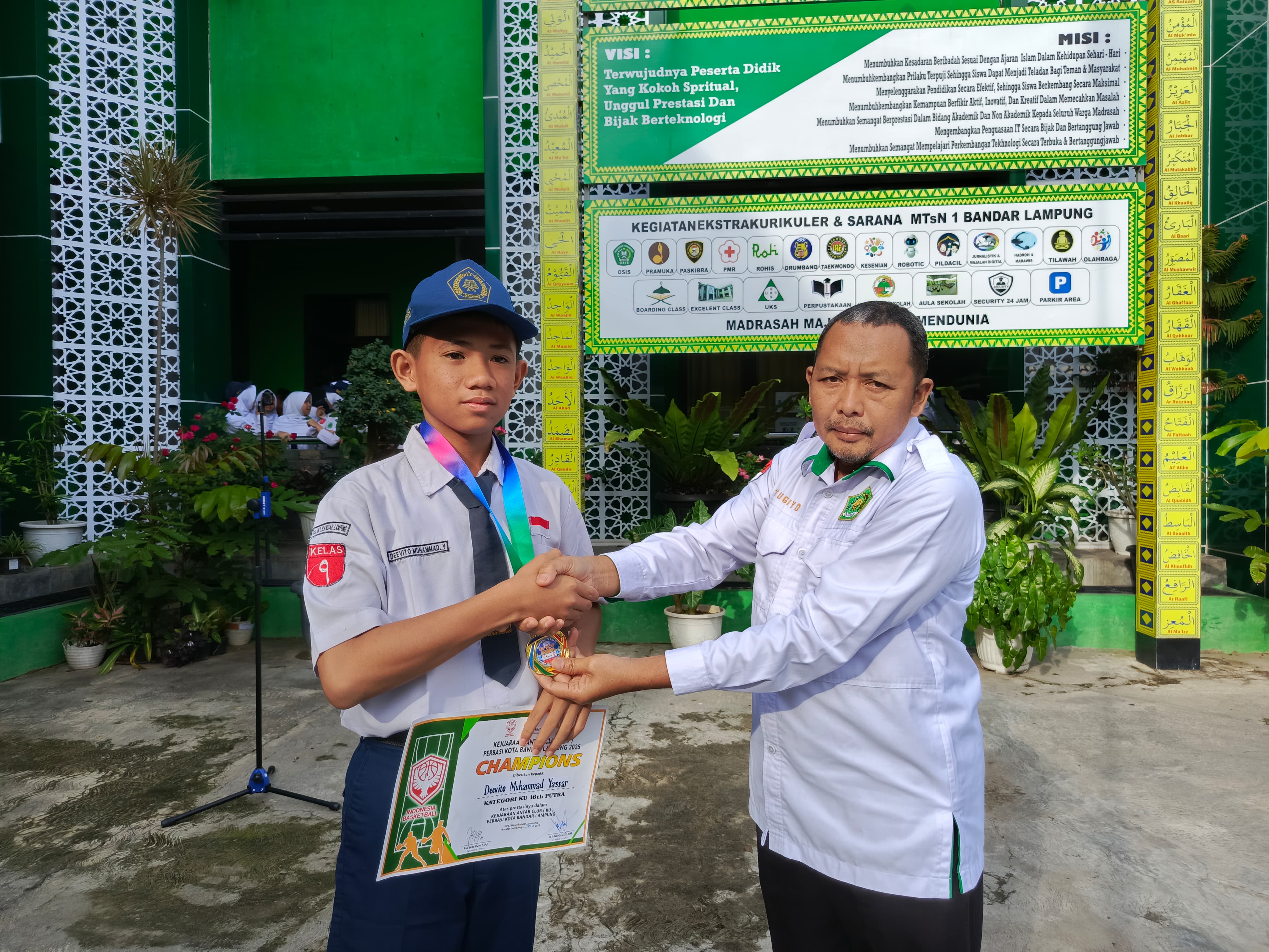 Deevito Muhammad Yassar Harumkan MTsN 1 Bandar Lampung, Juara Basket KU 16 Tingkat Kota