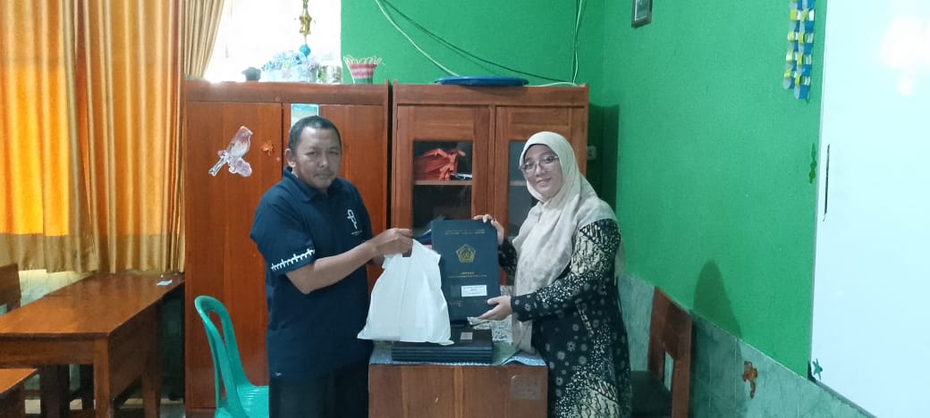 MTsN 1 Bandar Lampung Gelar Pembagian Rapor Semester Ganjil Kelas 9 Tahun Ajaran 2025/2026