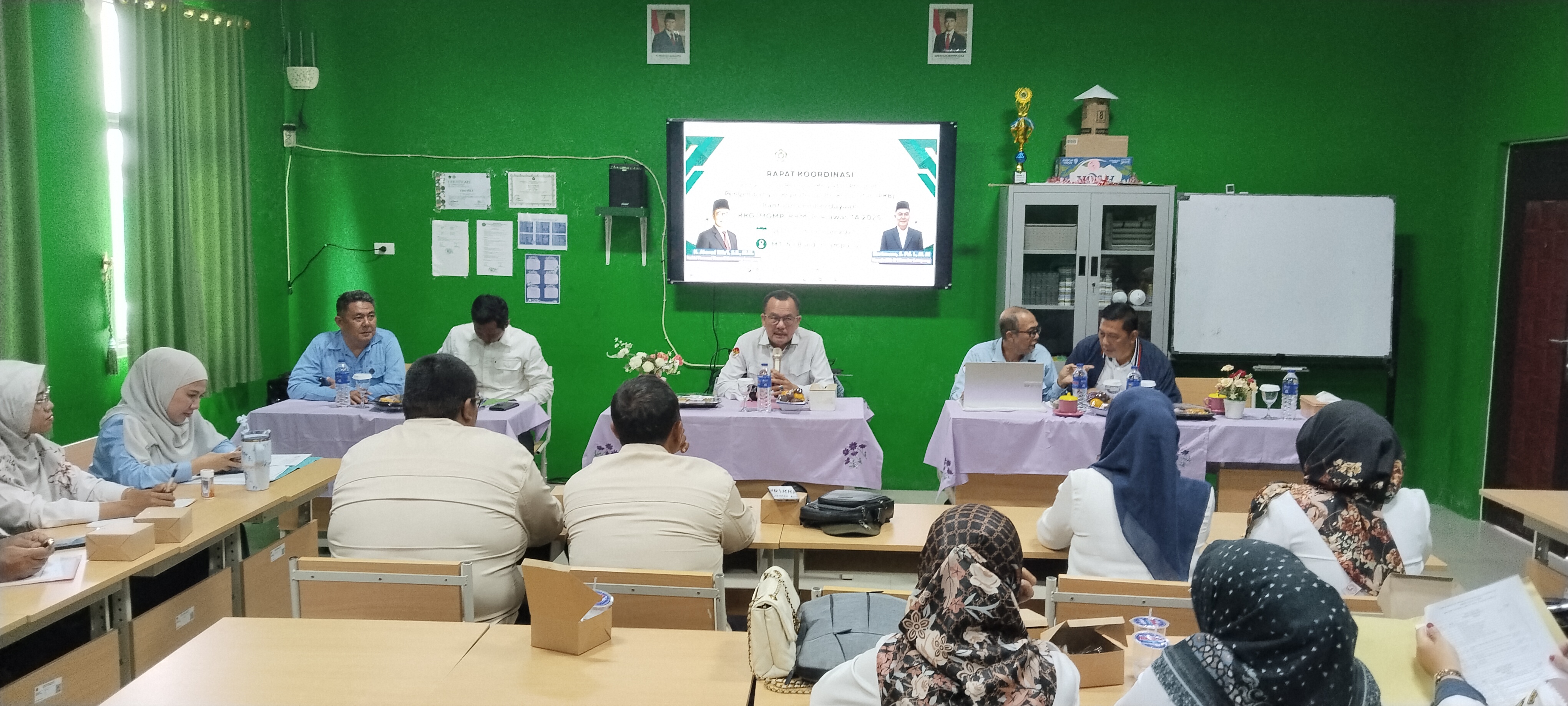 MTsN 1 Bandar Lampung Tuan Rumah Rapat Koordinasi Penyusunan Program PKB Bantuan Pemberdayaan Pokja Tahun Anggaran  2025