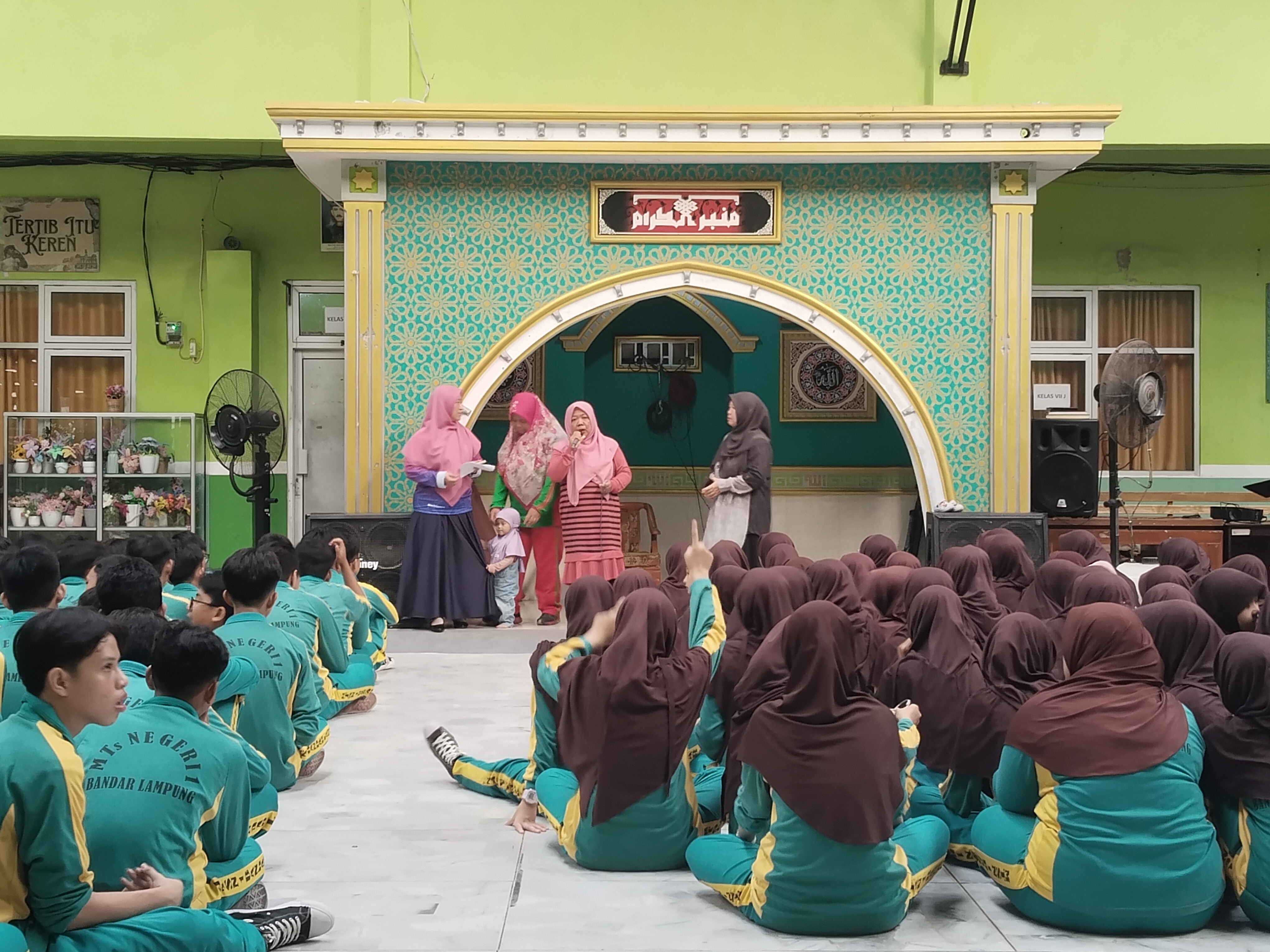 Bangun Karakter Disiplin, BK dan Tim 5K MTsN 1 Bandar Lampung Gelar Pembinaan Siswa